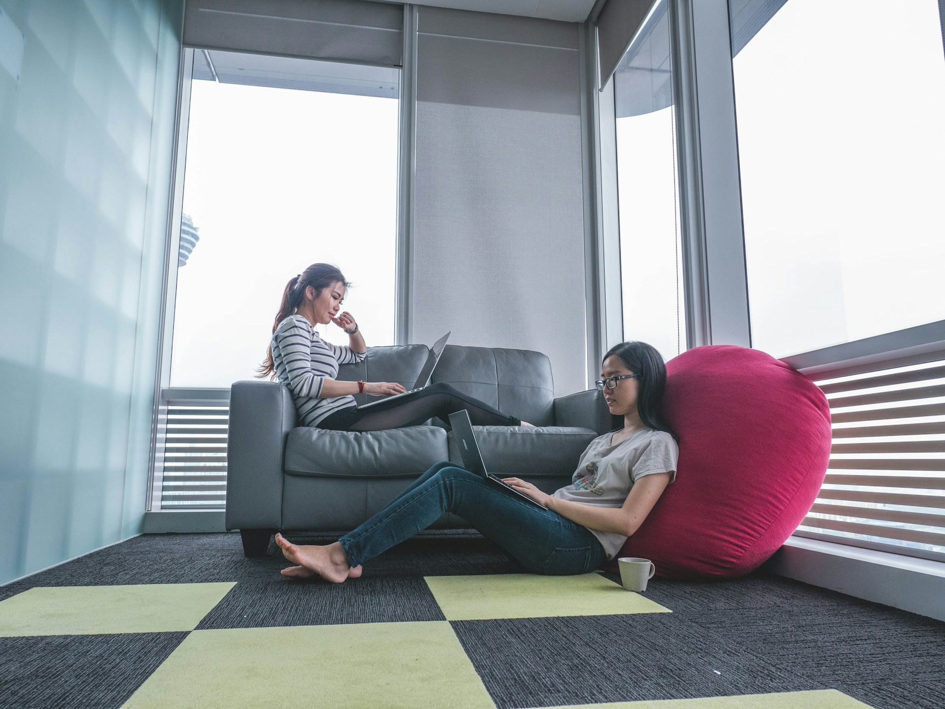 Digital Nomad Lifestyle For Coders | Is It The Right Choice For You?